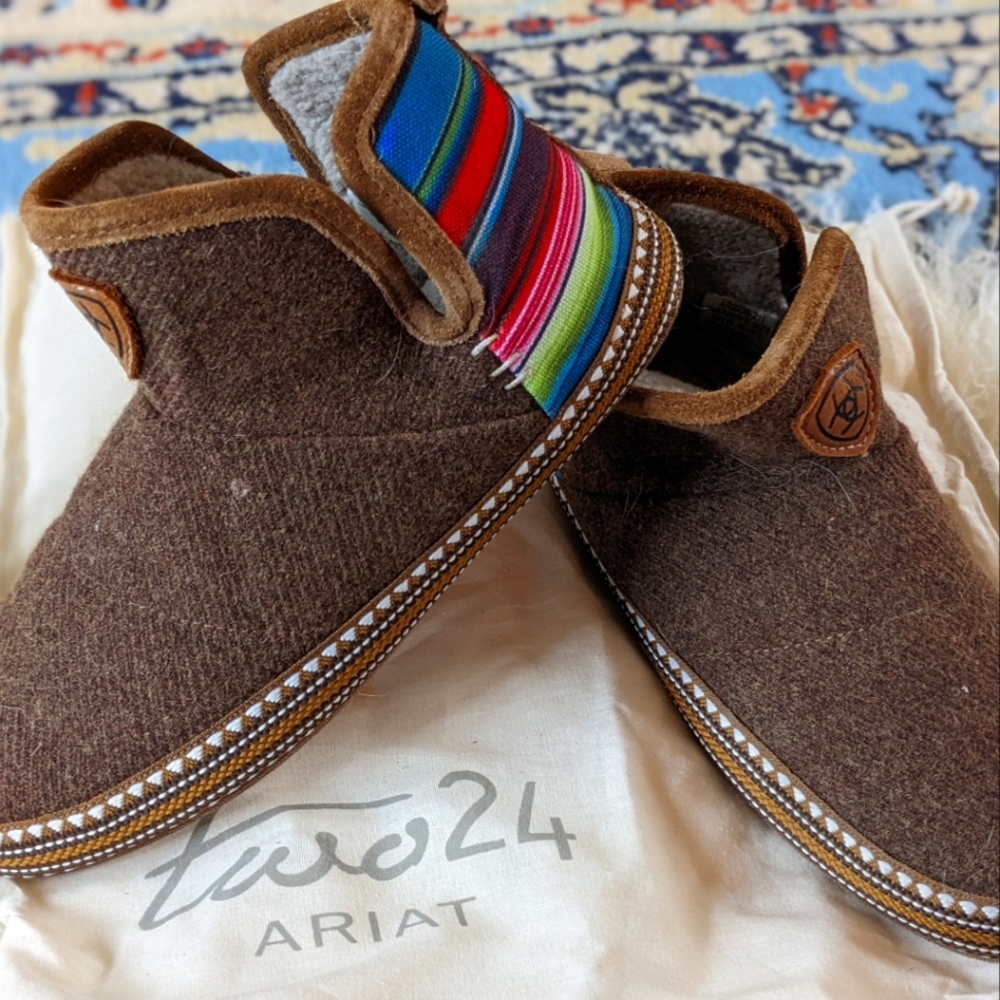 Ariat women's bootie slippers